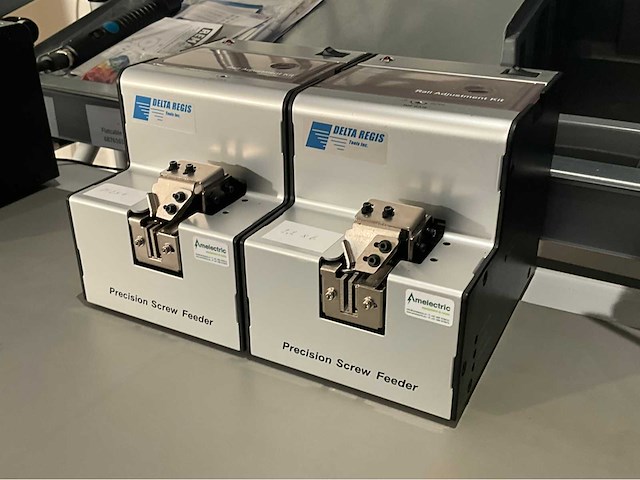Delta regis drff-520 automatische schroefaanvoerder (2x) - afbeelding 1 van  3