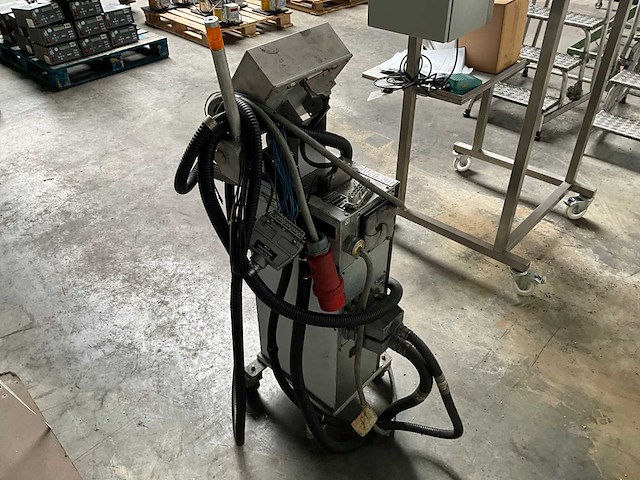 Delta v12 hot runner controller - afbeelding 4 van  6