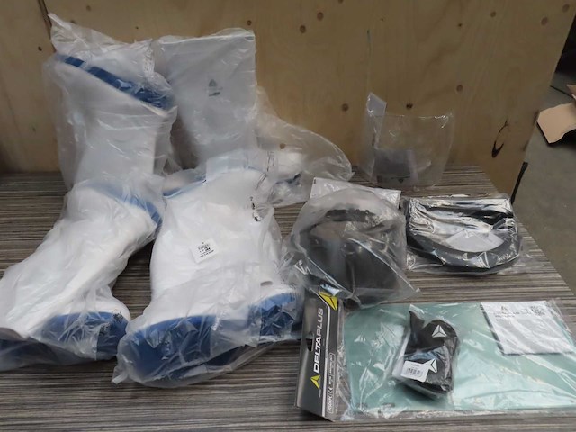 Deltaplus - pbm (9x) - afbeelding 1 van  3