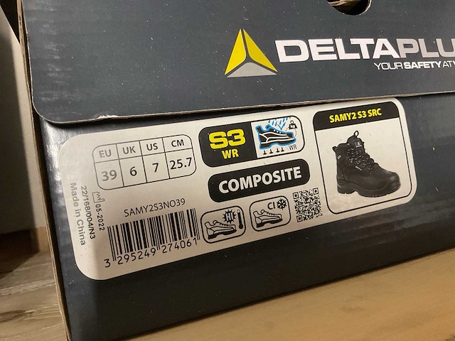 Deltaplus samy s3 src paar werkschoenen (maat 39) - afbeelding 3 van  3