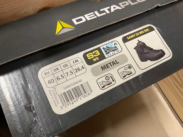 Deltaplus samy s3 wr src paar werkschoenen (maat 40) - afbeelding 3 van  3