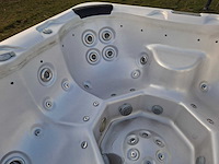 Deluxe spa 6 persoons jacuzzi en buitenspa - afbeelding 20 van  34