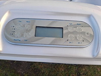 Deluxe spa 6 persoons jacuzzi en buitenspa - afbeelding 1 van  20