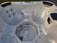Deluxe spa 6 persoons jacuzzi en buitenspa - afbeelding 4 van  20