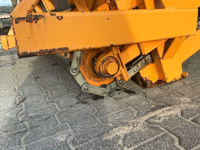 Dema-construct 2,4x5 aardappel stortbak / stortbunker met opvoerband - afbeelding 12 van  39