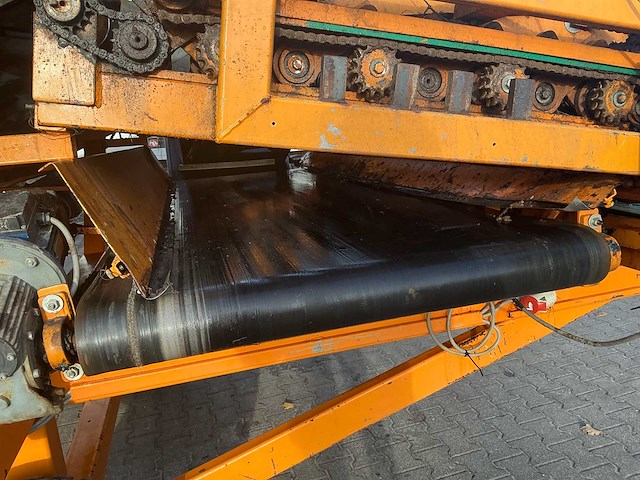 Dema-construct 2,4x5 aardappel stortbak / stortbunker met opvoerband - afbeelding 18 van  39