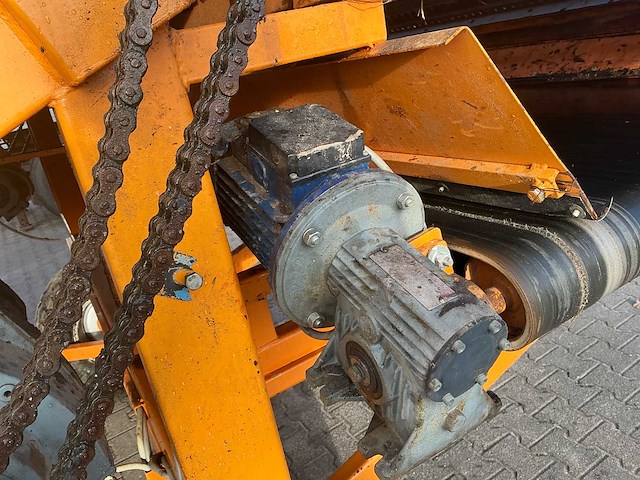 Dema-construct 2,4x5 aardappel stortbak / stortbunker met opvoerband - afbeelding 9 van  39