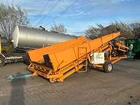 Dema-construct 2,4x5 aardappel stortbak / stortbunker met opvoerband - afbeelding 1 van  39