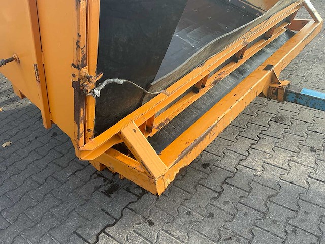 Dema-construct 2,4x5 aardappel stortbak / stortbunker met opvoerband - afbeelding 27 van  39