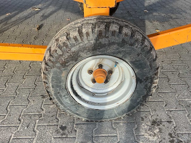 Dema-construct 2,4x5 aardappel stortbak / stortbunker met opvoerband - afbeelding 29 van  39