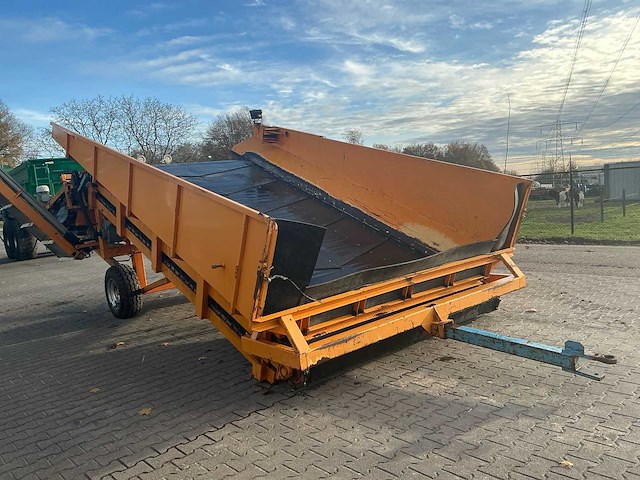 Dema-construct 2,4x5 aardappel stortbak / stortbunker met opvoerband - afbeelding 37 van  39