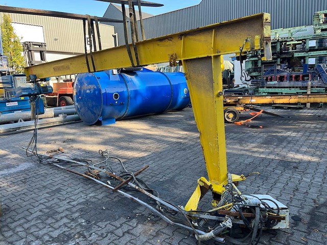 Demag - 1000kg - pillar jib cranes - 1995 - afbeelding 2 van  8