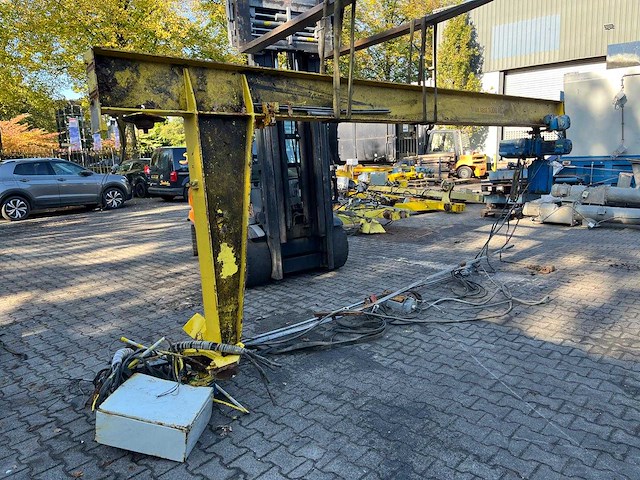 Demag - 1000kg - pillar jib cranes - 1995 - afbeelding 3 van  8
