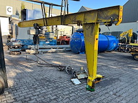 Demag - 1000kg - pillar jib cranes - 1998 - afbeelding 2 van  8