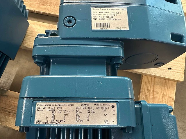 Demag - 3x industriële haakse tandwielmotoren met rem - afbeelding 4 van  10