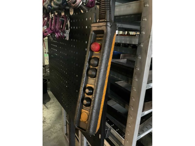 Demag bovenloophalkraan met 3 kettingtakels - afbeelding 19 van  22