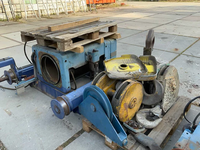 Demag bovenloopkraan, buiten werking gesteld (2x) - afbeelding 8 van  8