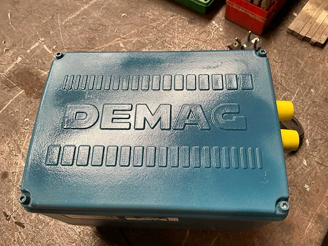 Demag indrive dif-5-012-m-4000-00 frequentieregelaar - afbeelding 2 van  3