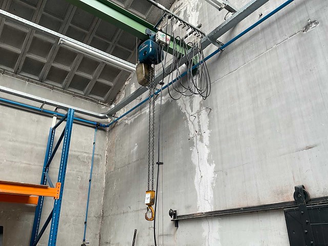 Demag kettingtakel - afbeelding 1 van  3
