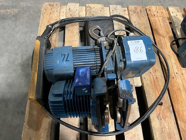 Demag kettingtakel - afbeelding 3 van  3