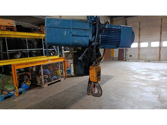 Demag kettingtakel - afbeelding 1 van  3