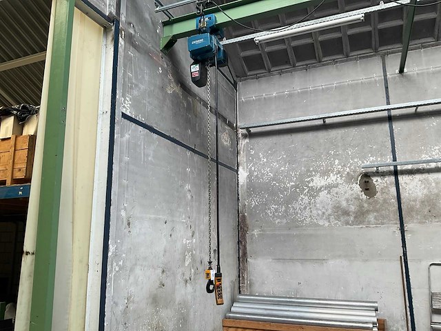Demag kettingtakel - afbeelding 1 van  2