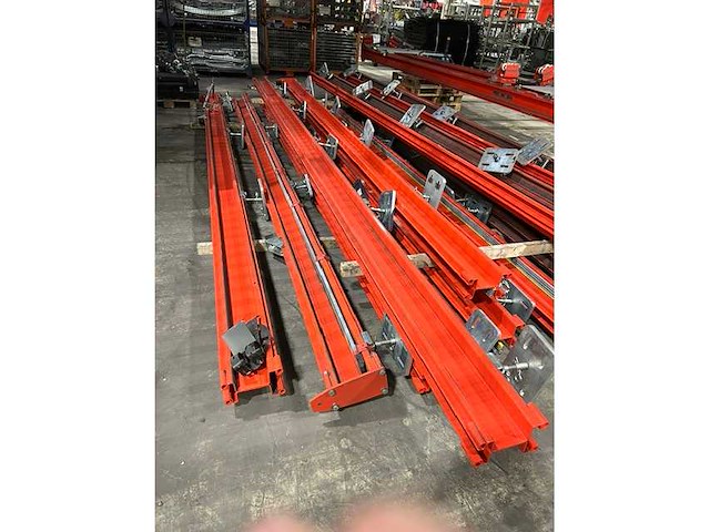 Demag onderliggende bovenliggende kraan - afbeelding 2 van  7