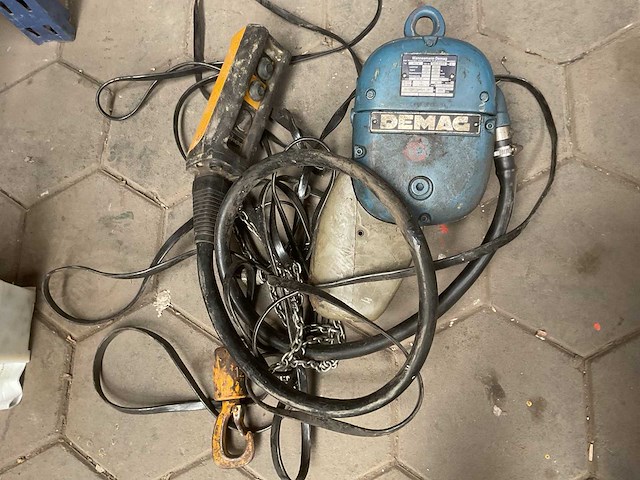 Demag pk 1 n elektrische kettingtakel - afbeelding 1 van  4