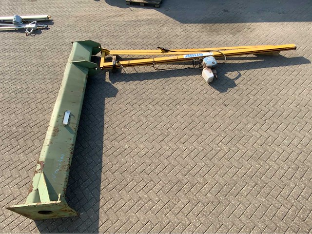 Demag pk5n-f zwenkarmkraan - afbeelding 1 van  8