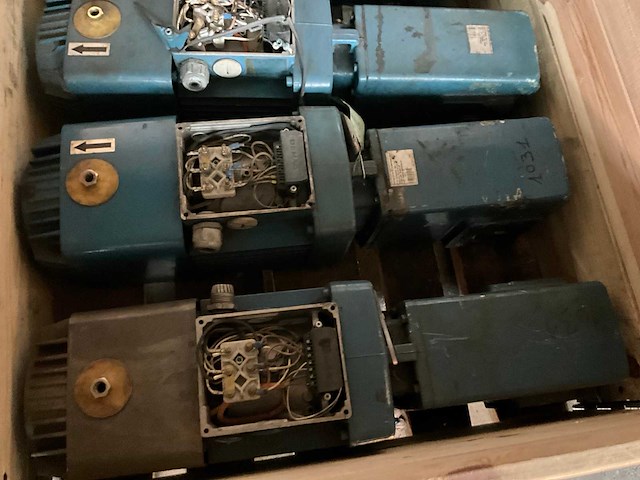 Demag vertragingsmotor (6x) - afbeelding 2 van  2