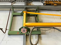 Demag zwenkarmkraan met tawi vacuumlifter - afbeelding 3 van  8