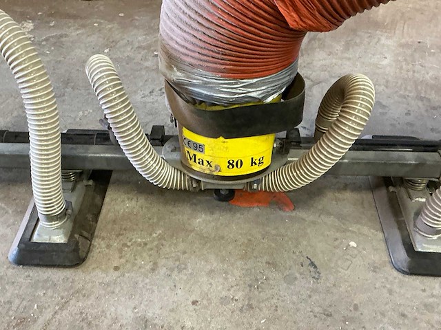 Demag zwenkarmkraan met tawi vacuumlifter - afbeelding 8 van  8