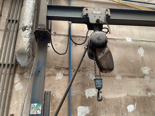 Demag zwenkarmkraan - afbeelding 3 van  6