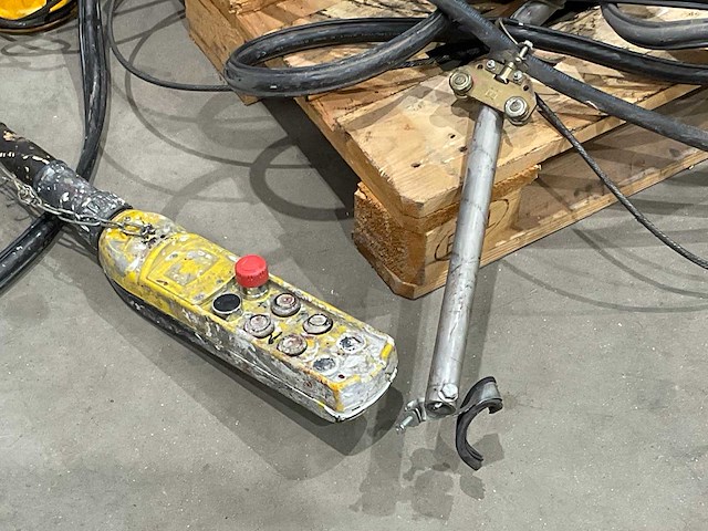 Deman - 2002 - nbo4l5afp115at3n - elektrische takel - afbeelding 2 van  12