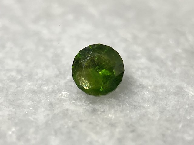 Demantoid - 0.52 carat natuurlijke demantoid - afbeelding 1 van  6