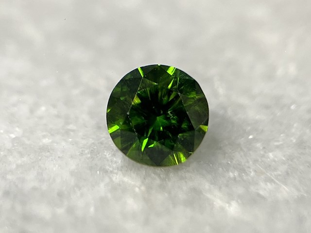 Demantoid - 0.55 carat natuurlijke demantoid - afbeelding 1 van  4