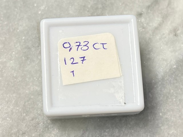 Demantoid - 0.73 carat natuurlijke demantoid - afbeelding 4 van  6