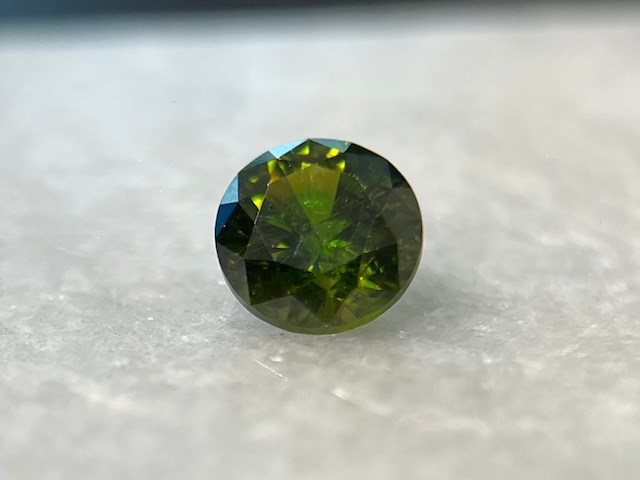 Demantoid - 0.99 carat natuurlijke demantoid - afbeelding 1 van  6