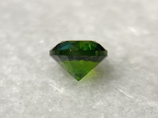 Demantoid - 1.03 carat natuurlijke demantoid - afbeelding 2 van  4