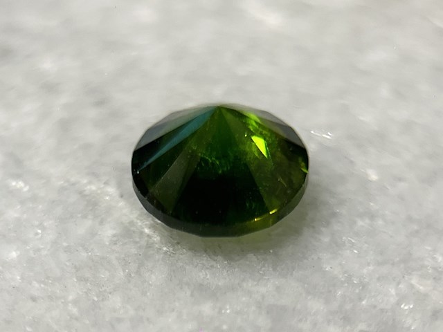 Demantoid - 1.03 carat natuurlijke demantoid - afbeelding 3 van  4