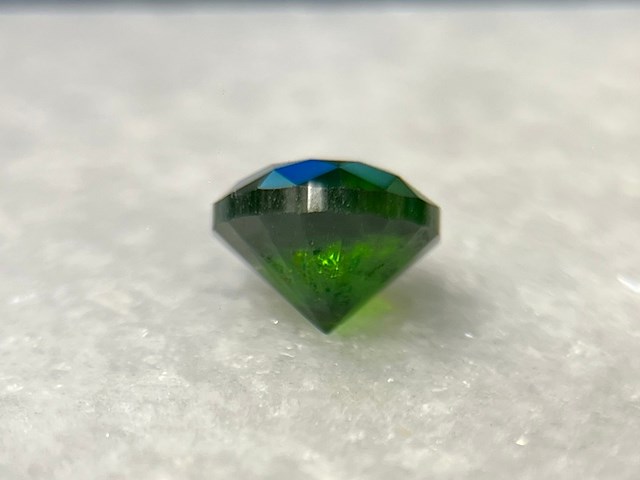 Demantoid - 1.26 carat natuurlijke demantoid - afbeelding 2 van  6
