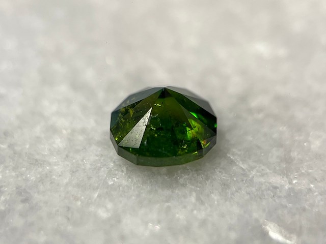 Demantoid - 1.45 carat natuurlijke demantoid - afbeelding 3 van  6