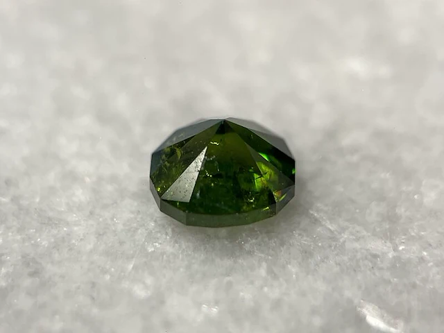 Demantoid - 1.45 carat natuurlijke demantoid - afbeelding 3 van  6