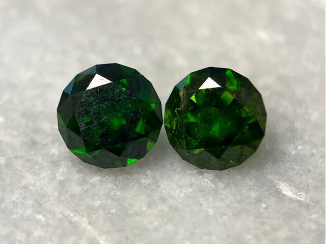 Demantoid - 4.03 carat natuurlijke demantoid - afbeelding 1 van  6