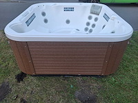 Demension one 5 persoons jacuzzi en buitenspa - afbeelding 22 van  25