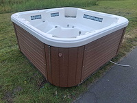 Demension one 5 persoons jacuzzi en buitenspa - afbeelding 24 van  25