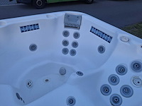 Demension one 5 persoons jacuzzi en buitenspa - afbeelding 10 van  25