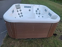 Demension one 5 persoons jacuzzi en buitenspa - afbeelding 11 van  25