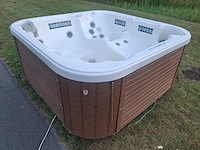 Demension one 5 persoons jacuzzi en buitenspa - afbeelding 12 van  25