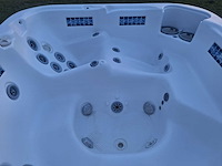 Demension one 5 persoons jacuzzi en buitenspa - afbeelding 3 van  25